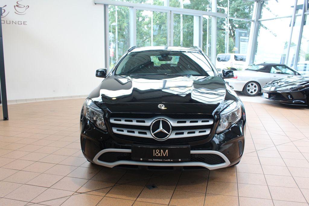 Image of Mercedes-Benz GLA 200
