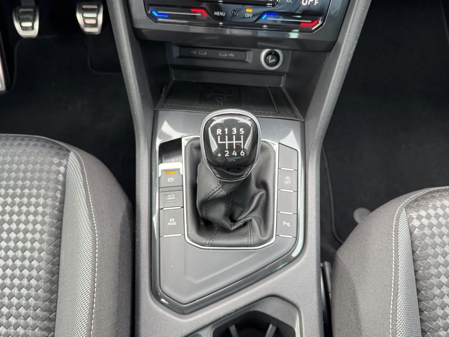 Tiguan 1.5 TSI "ACTIVE" *LED*NAVI*KAMERA*