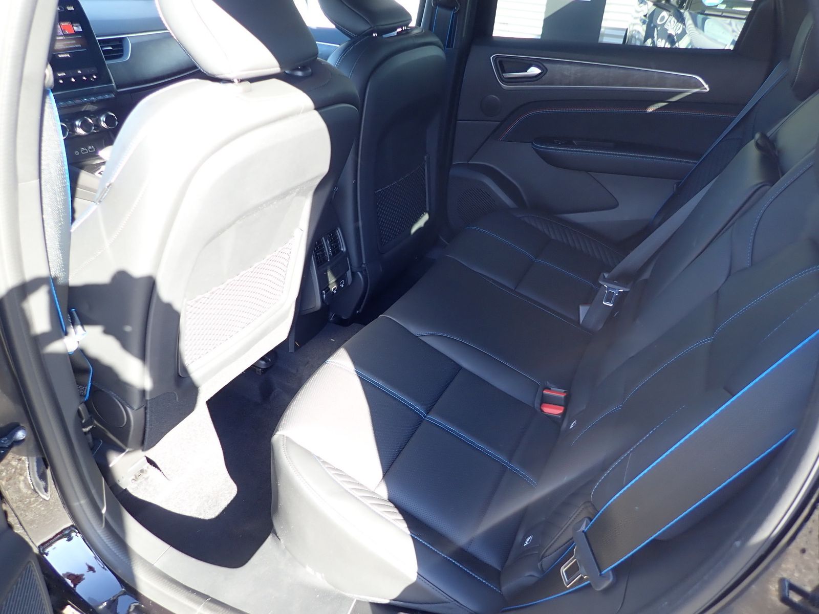 Fahrzeugabbildung Renault Arkana ESPRIT ALPINE Mild Hybrid 160 EDC