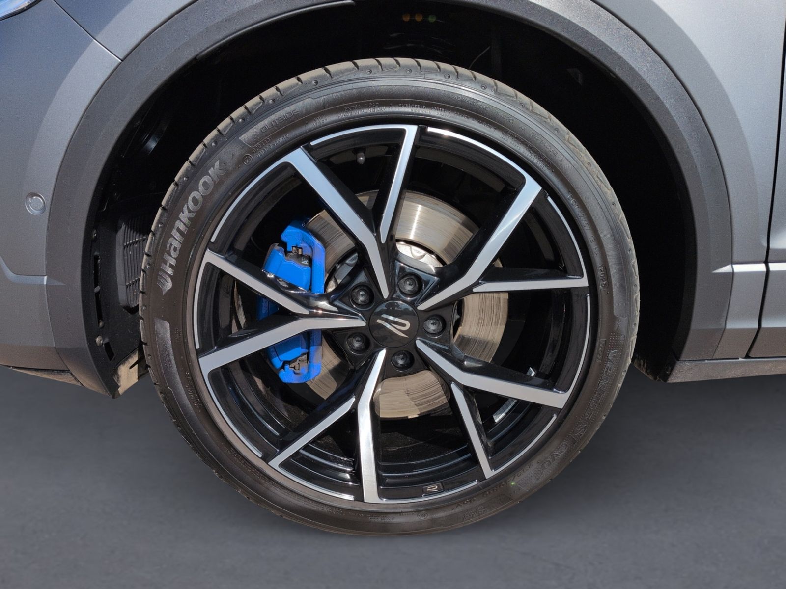 T-Roc R 2.0 TSI 4MO DSG MATT LACK+AHK+AKRA+PANO+