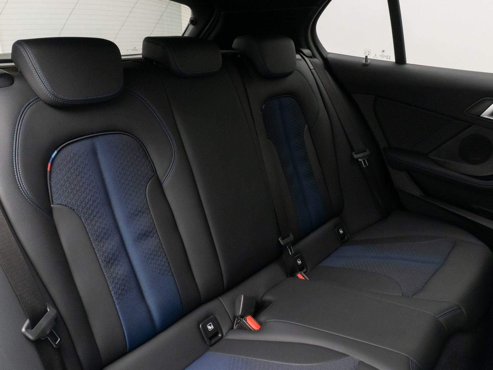 Fahrzeugabbildung BMW 120i M Sport DAB CockPitPr PDC Geschwindigkeitsr