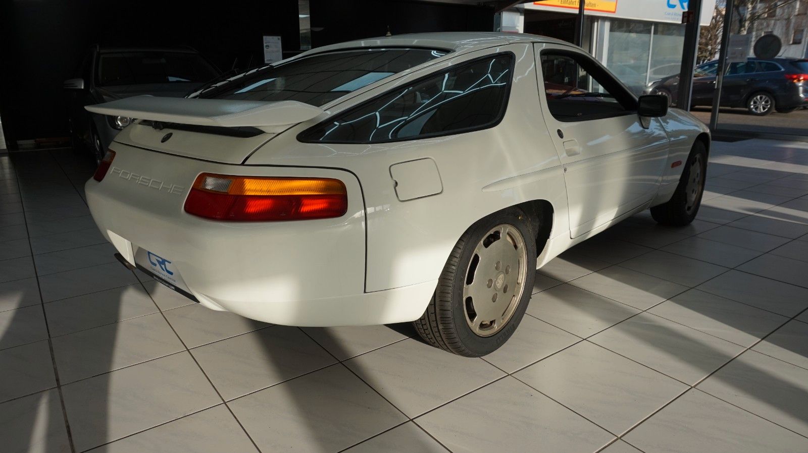 Fahrzeugabbildung Porsche 928 S4 Zahnriemen neu ex Brun Racing Schweiz