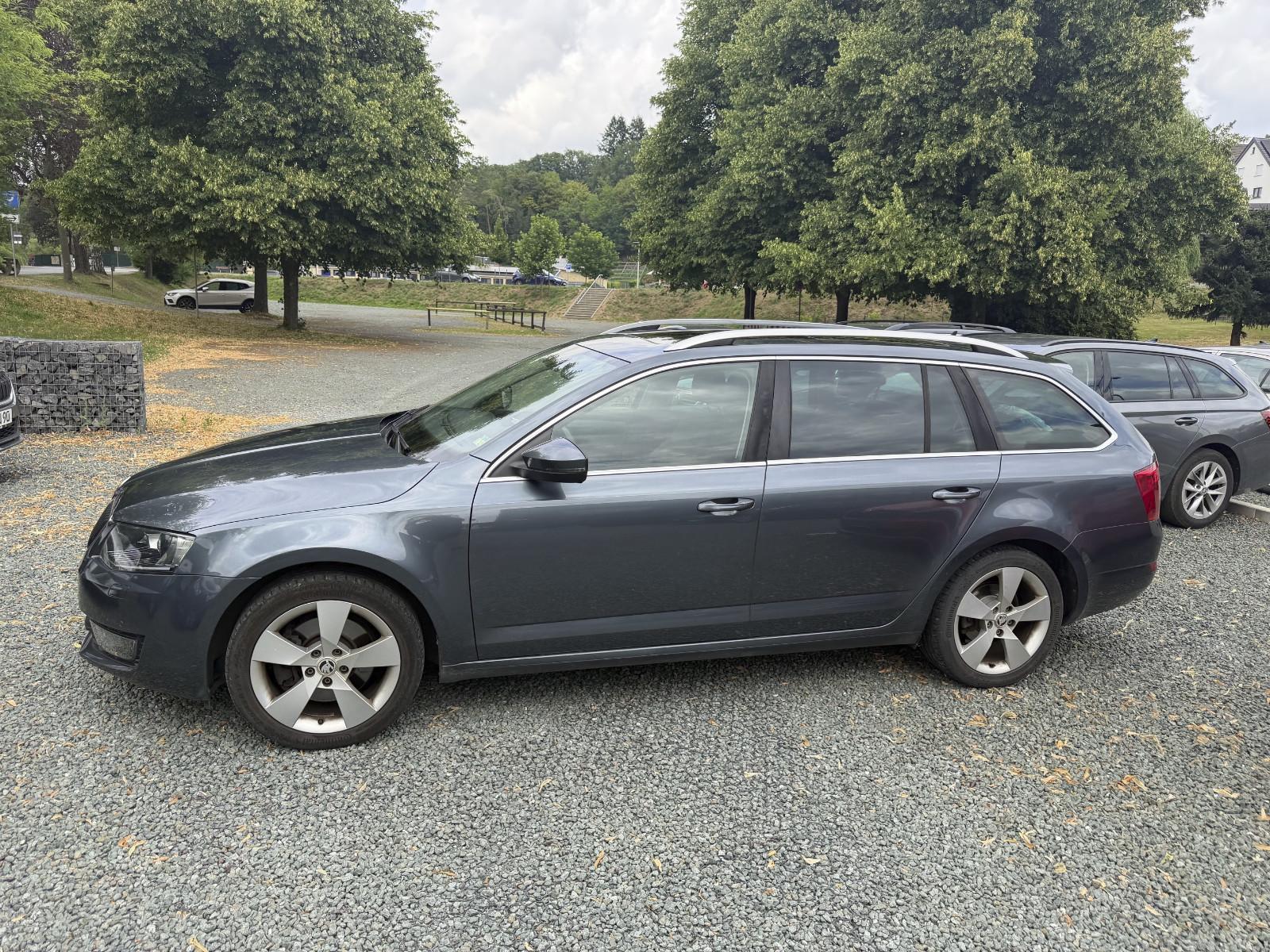 Skoda Octavia Combi Elegance 4x4