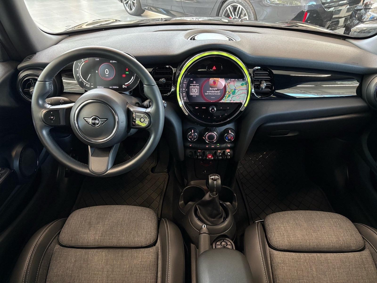 MINI One 3Türer Classic Trim PDC Navi Shz LED CarPlay, миниатюра 13