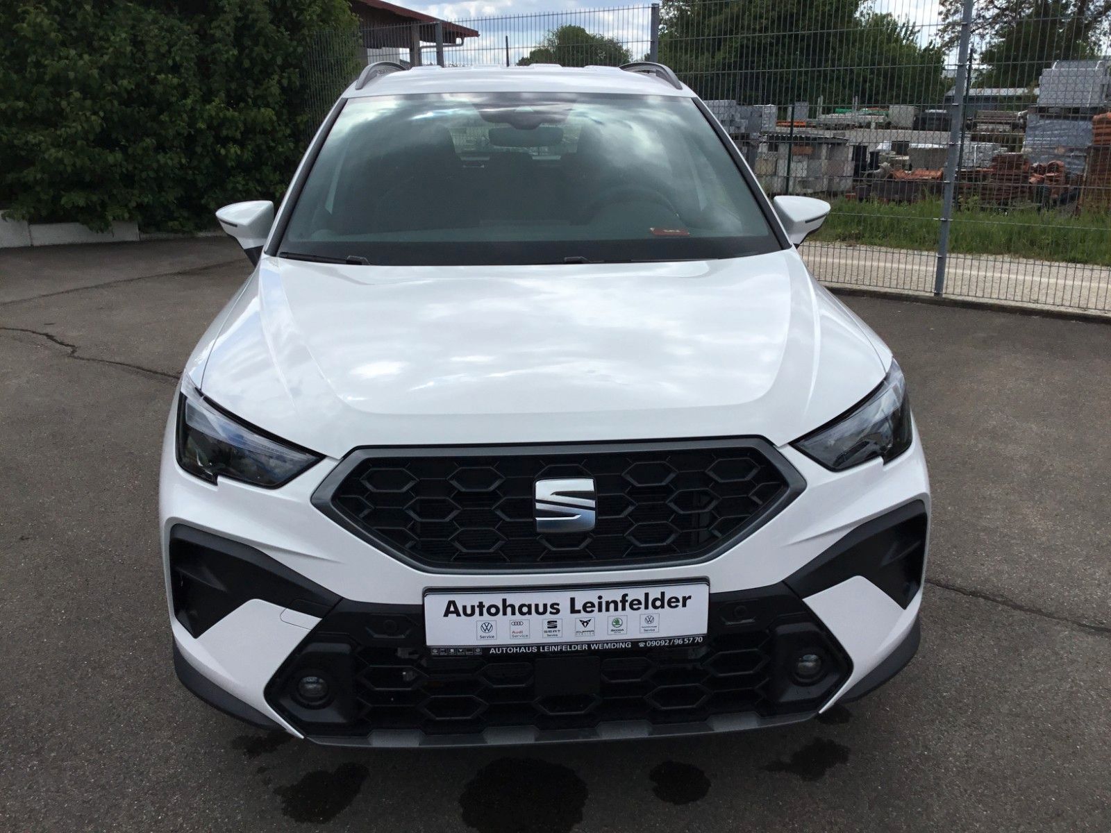 Fahrzeugabbildung SEAT Arona 1.0 TSI Style DSG+AHK+ACC+Navi+Kamera