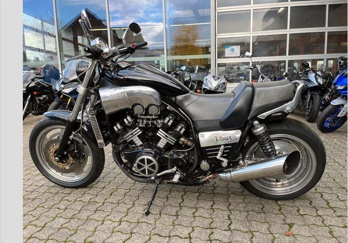 Yamaha V-Max 
