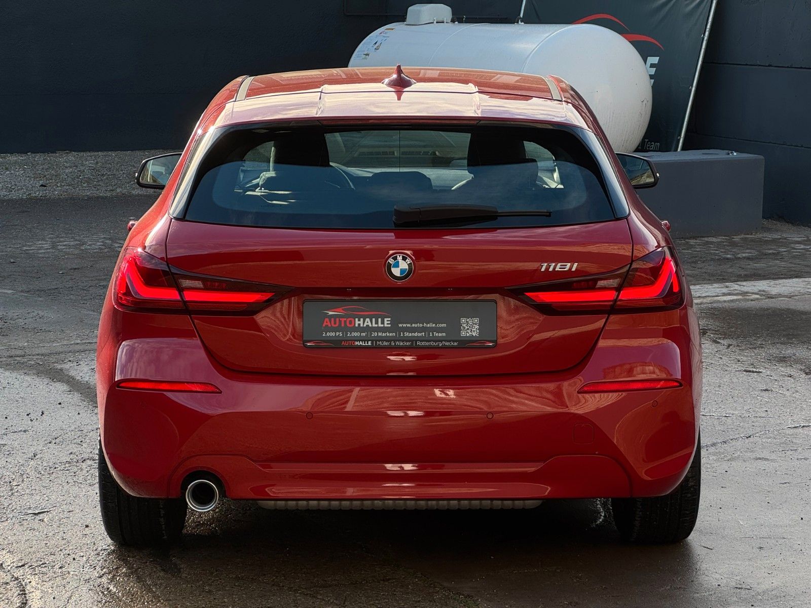 Fahrzeugabbildung BMW 118i F40 Advantage LCProf Navi Temp PDC LED DAB