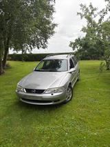 Opel Vectra 1.8 16V Elegance Elegance - Opel Vectra aus 2001: Kombi