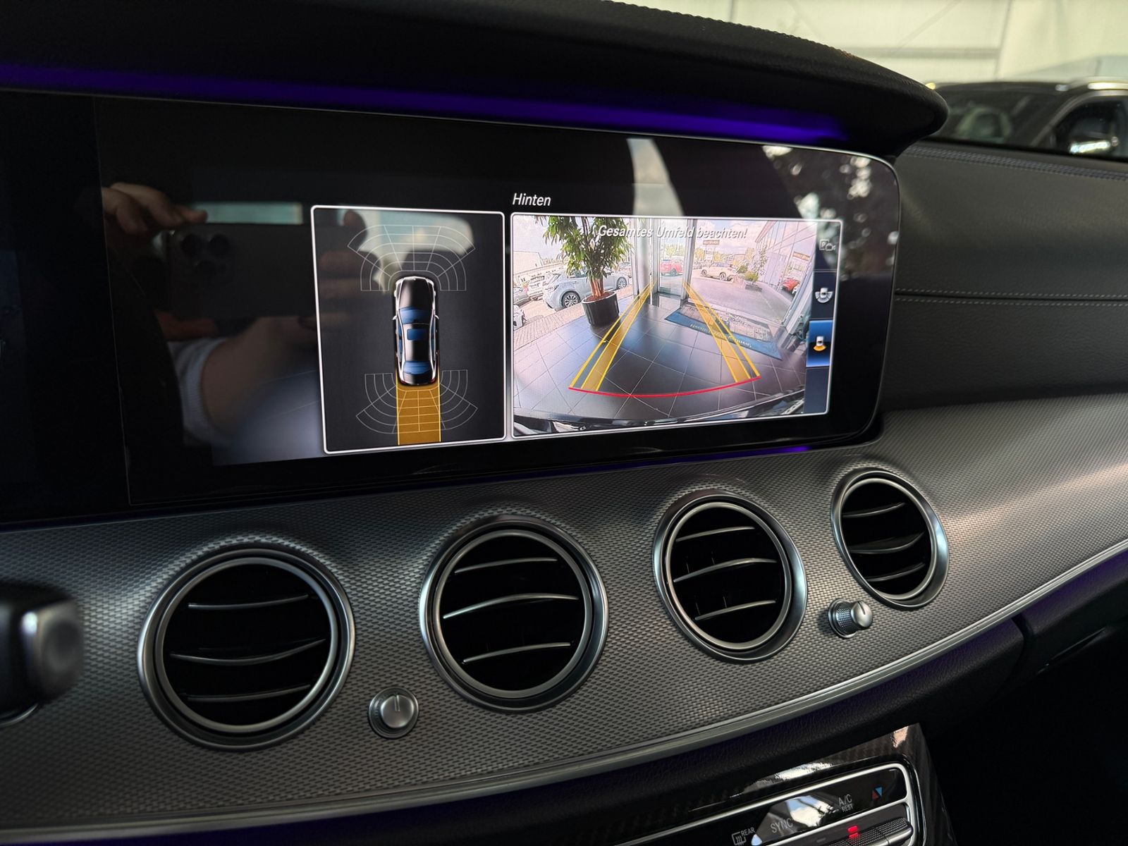 Fahrzeugabbildung Mercedes-Benz E400 4Matic Avantgarde 9G RFK LED NAVI