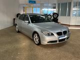 BMW 525 i Xenon Sitzheizung Navi Tempomat - silberne BMW 525