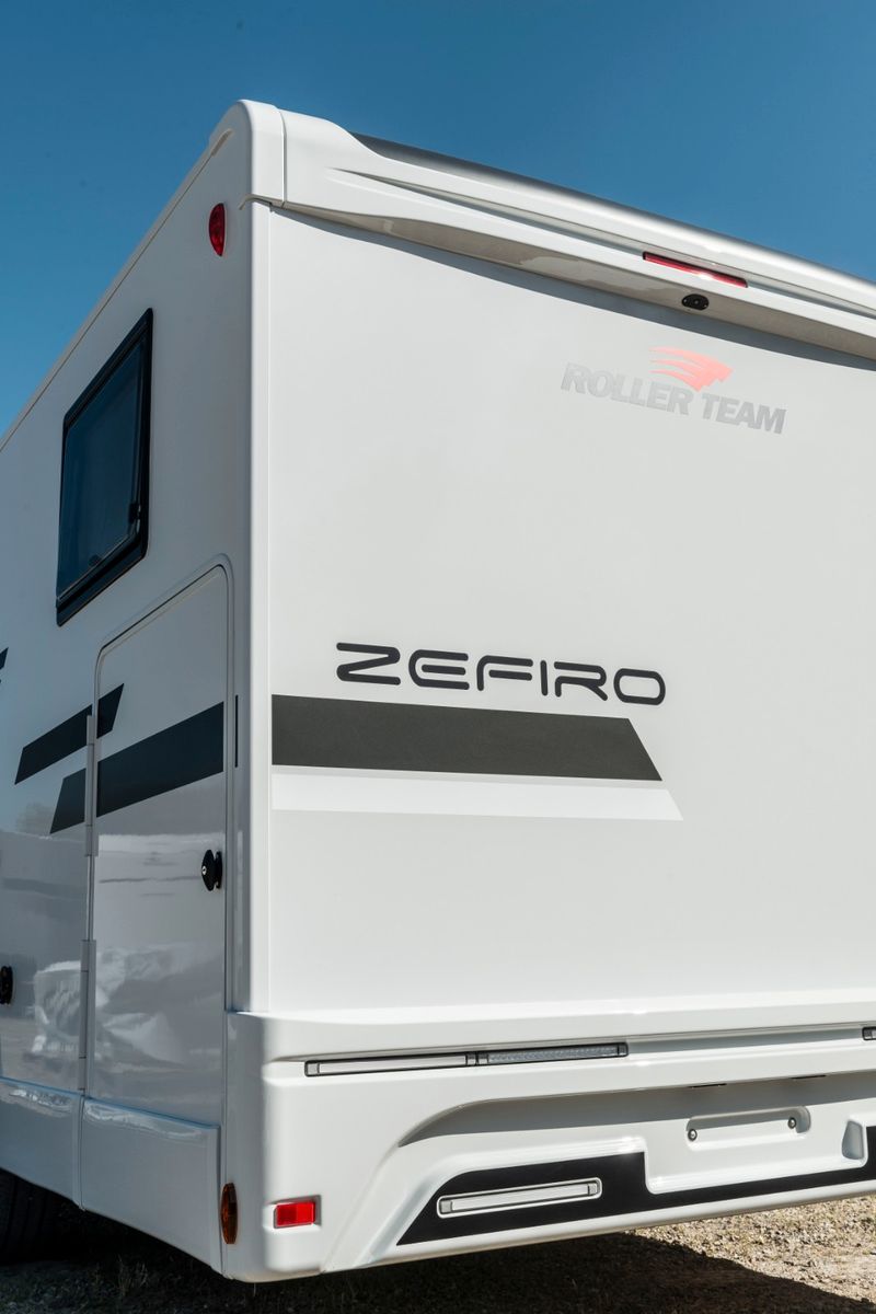 Fahrzeugabbildung Roller Team Zefiro 287 TL