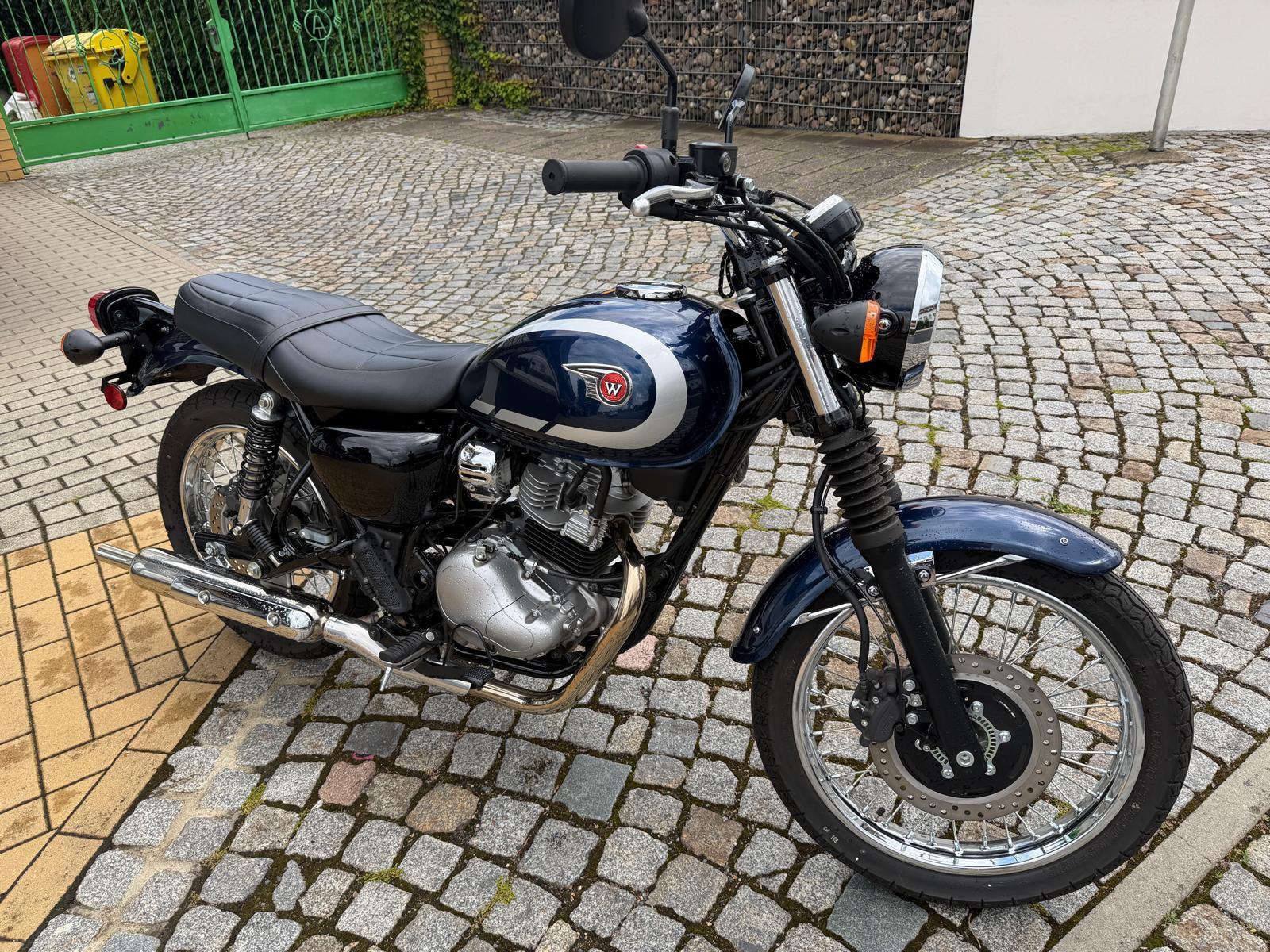 Kawasaki W230