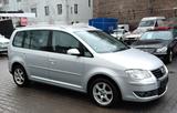 Volkswagen Touran Trendline  Automatikgetriebe  Neuer Tüv - Volkswagen Touran aus 2007: Trendline