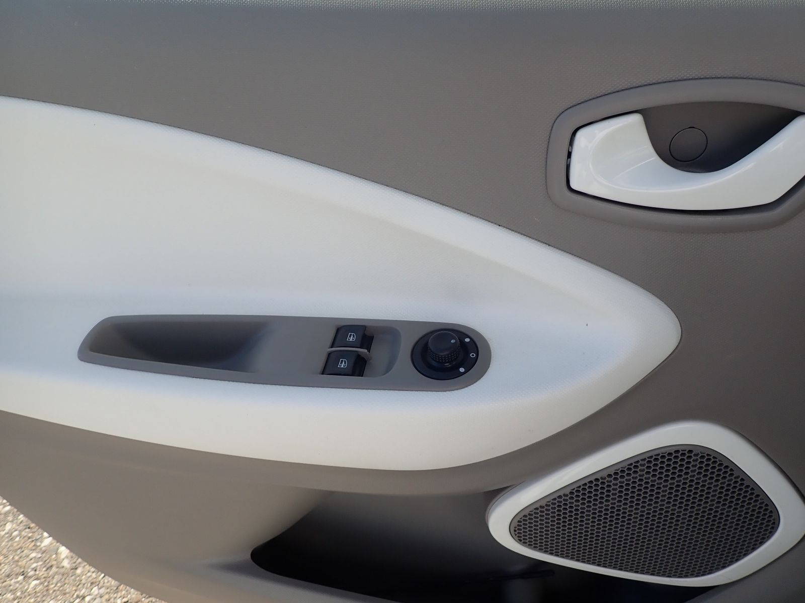 Fahrzeugabbildung Renault ZOE Life Z.E. 40
