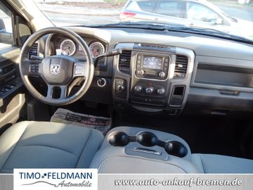 Dodge RAM 1500 5.7 V8 Quad Cab