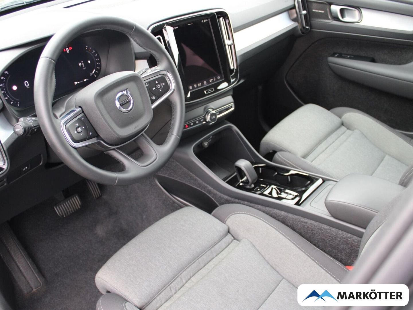 Volvo XC40 B4 Plus Dark Pixel-LED/360/H&K/LHZ/FSHZ/19' foto 6
