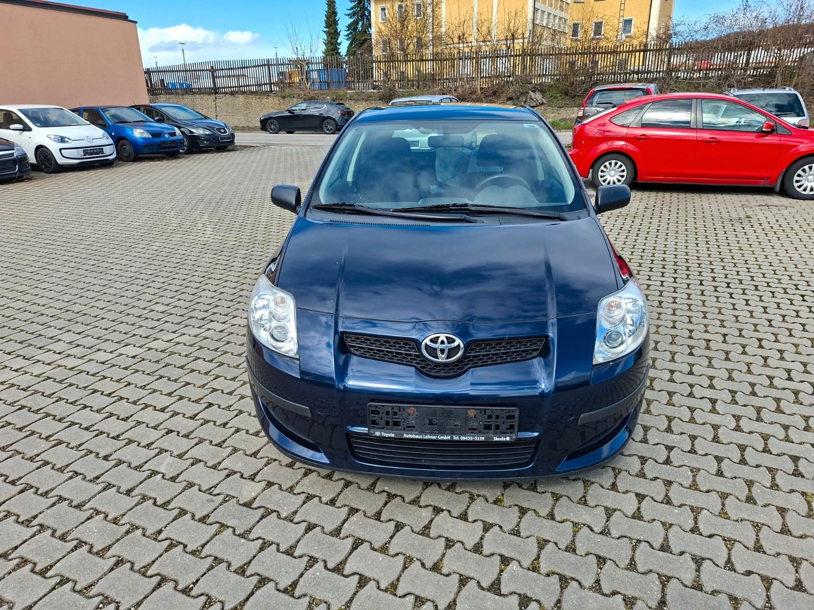 Toyota Auris Basis 1.4l  71 kw Euro-4  Kein Rost..