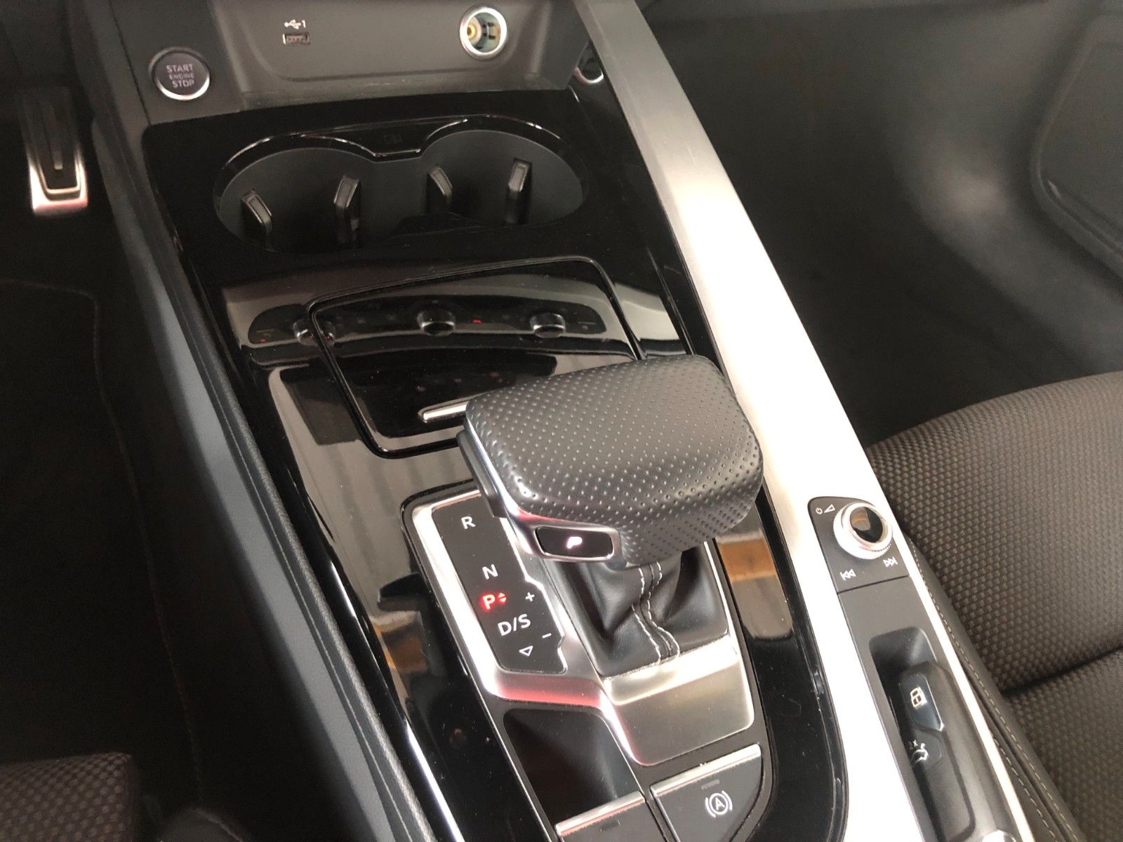 Fahrzeugabbildung Audi A5 Sportback 40 TDI quattro S line