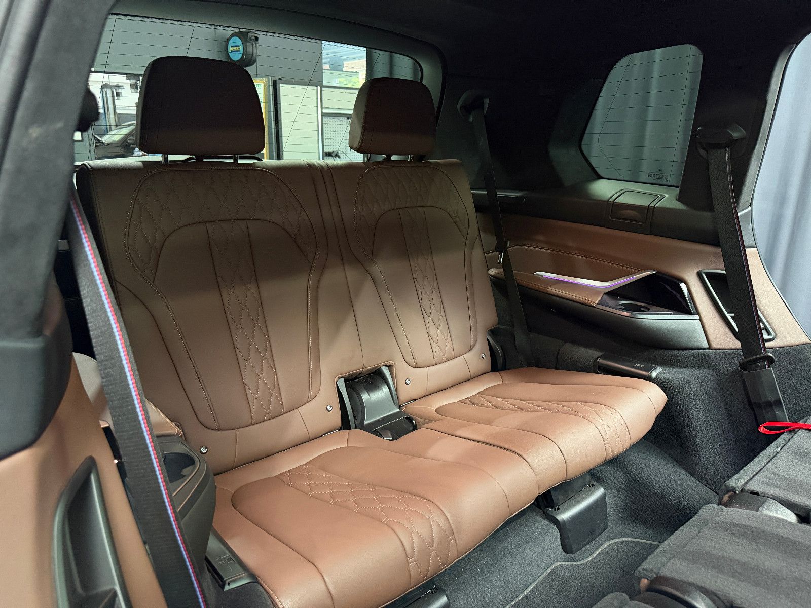 Fahrzeugabbildung BMW X7 xDrive 40 d M Sport PRO|SKY-LOUNGE|7-SITZE|