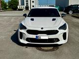 Kia Stinger 3.3 T-GDI AWD GT - gebrauchte Kia Stinger aus dem Jahr 2018