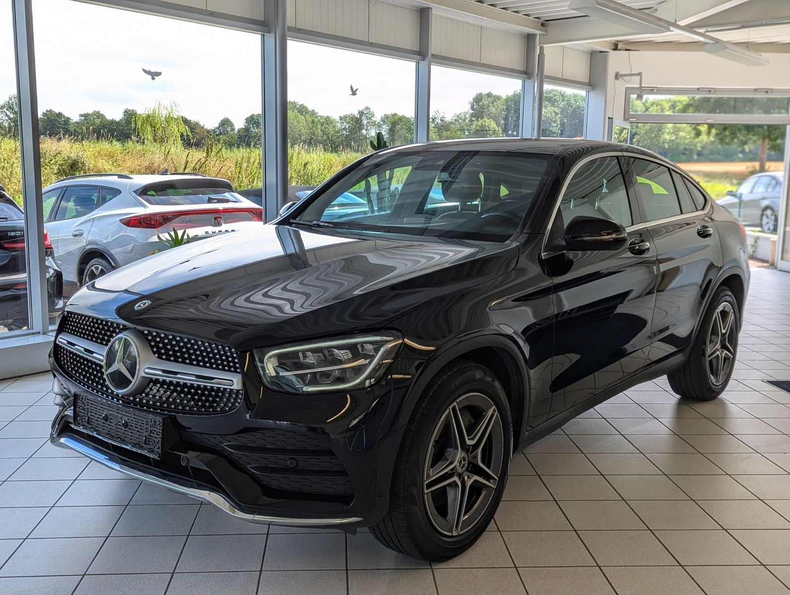 Fahrzeugabbildung Mercedes-Benz GLC 220 4MATIC Coupe 2x AMG Kamera LED AHK 19"