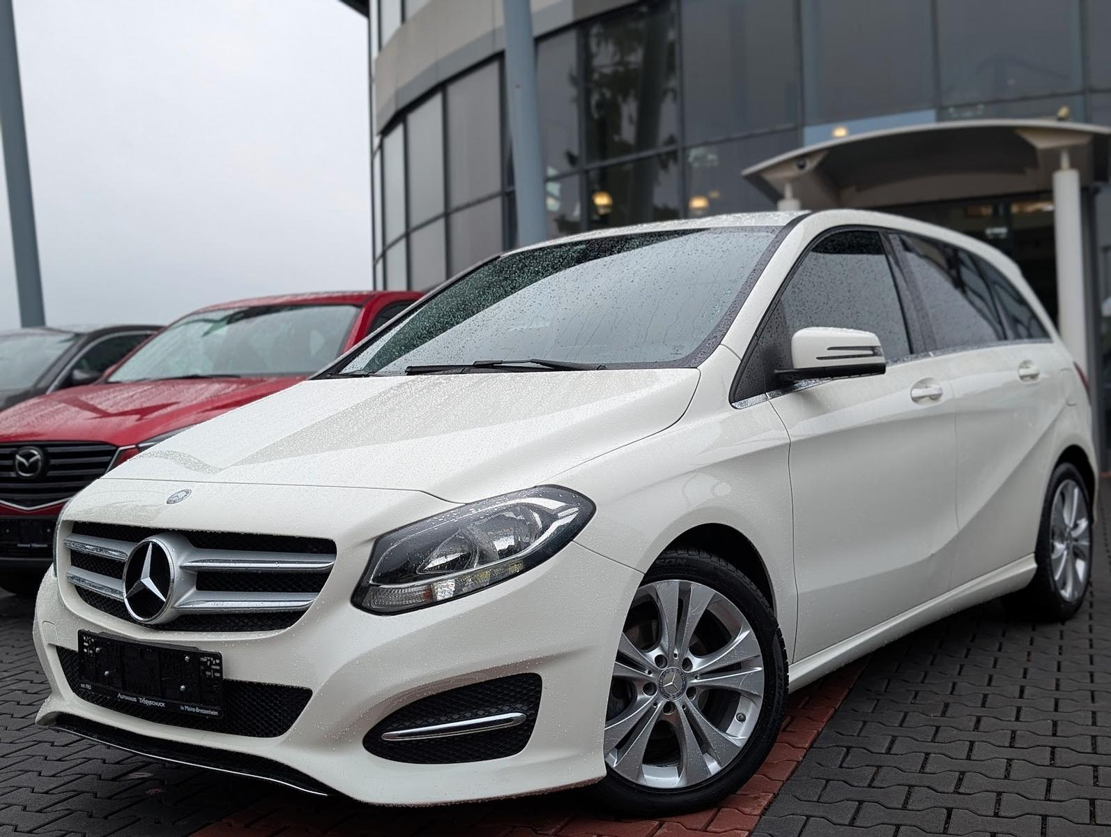 Mercedes-Benz B180d Automatik Teilleder Kamera Navi Sport