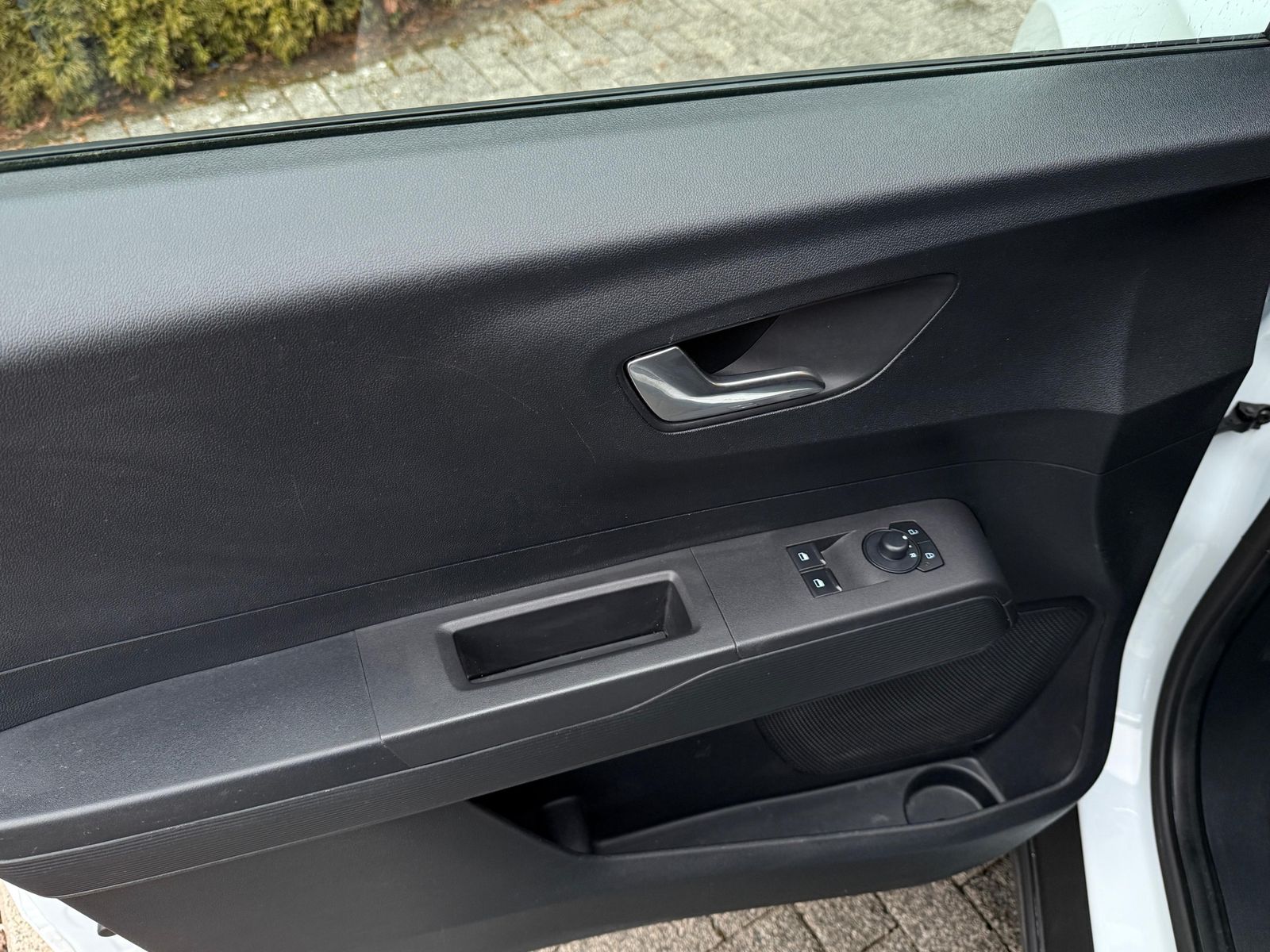 Fahrzeugabbildung Ford Transit Courier 1.5 TDCi CARPLAY+KLIMA+PDC+VIRT+