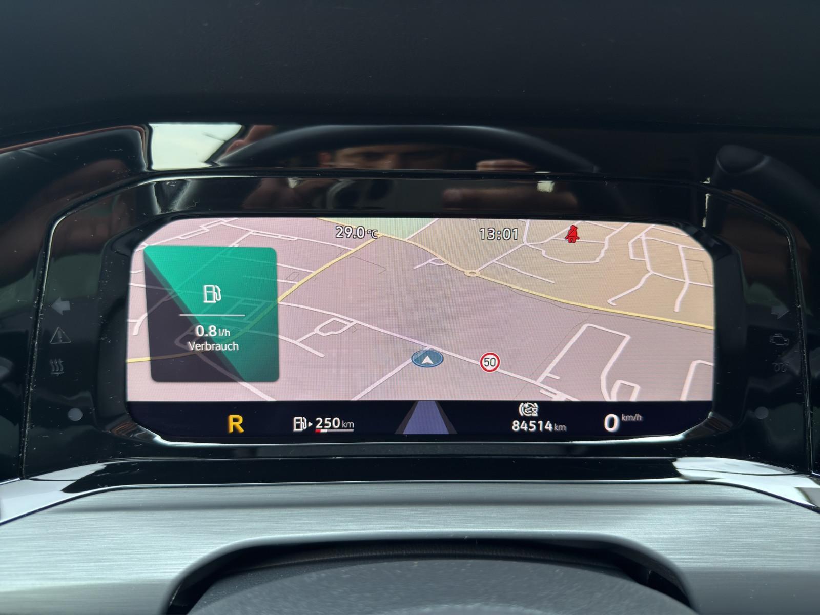 Volkswagen Golf VIII Lim. Style 1.5 eTSI NAVI APP AMBIENTE, миниатюра 15