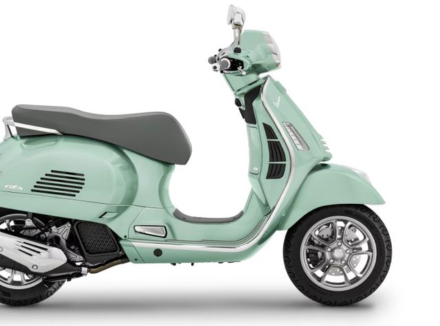 Vespa GTS 125 Relax Green