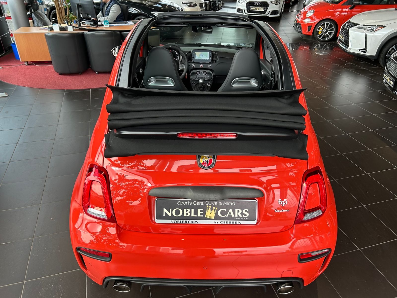 Fahrzeugabbildung Abarth 695C Cabrio Turismo BEATS NAV LEDER ALU