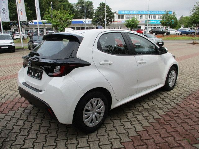 Fahrzeugabbildung Toyota Yaris Hybrid Business Edition