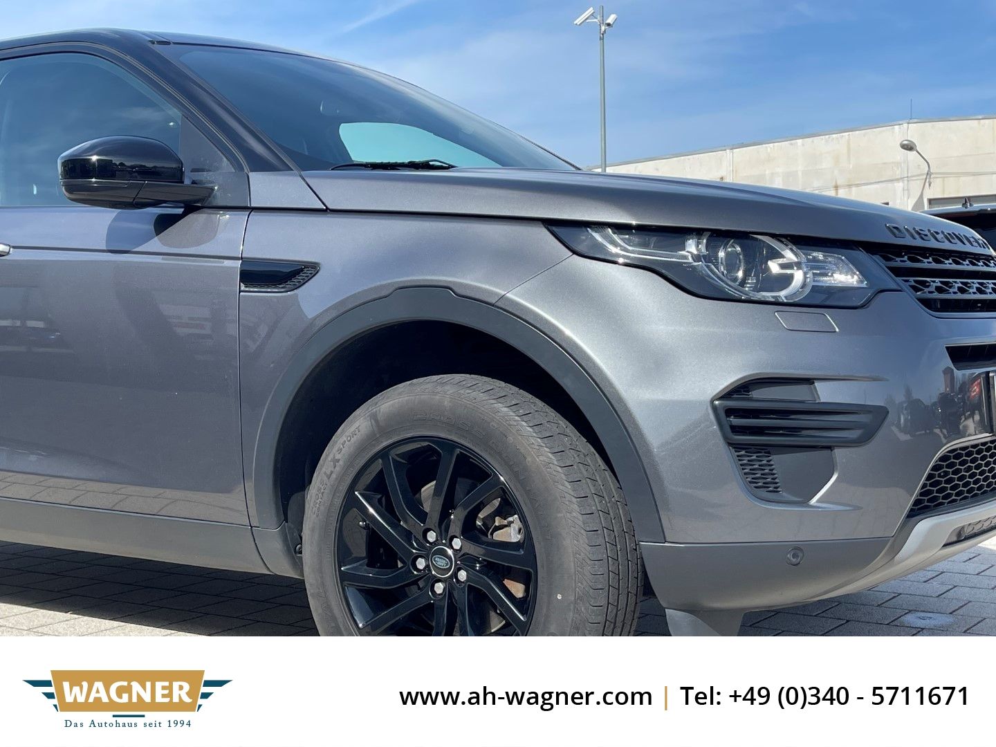 Fahrzeugabbildung Land Rover Discovery Sport SE AWD 2.0 TD4  Leder 179 PS