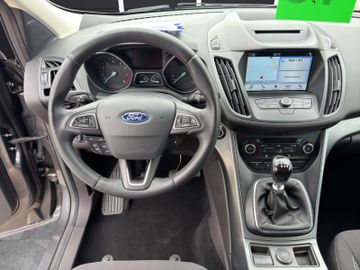 Ford Kuga - 12