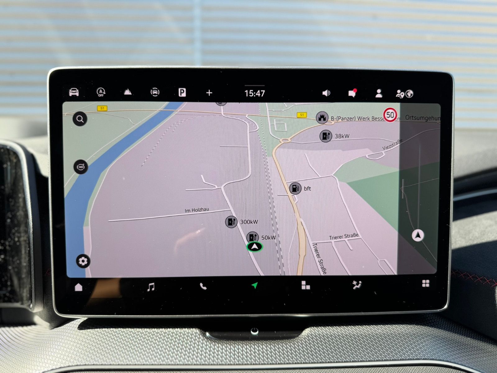 Fahrzeugabbildung SKODA Kodiaq 2.0 TSI  DSG 4x4 RS AHK 7-Sitzer