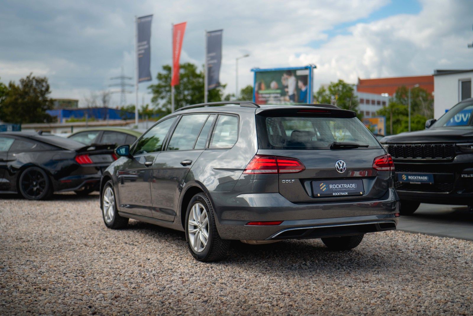 Fahrzeugabbildung Volkswagen Golf VII Variant Comfortline Autom. *ACC*LED*19%