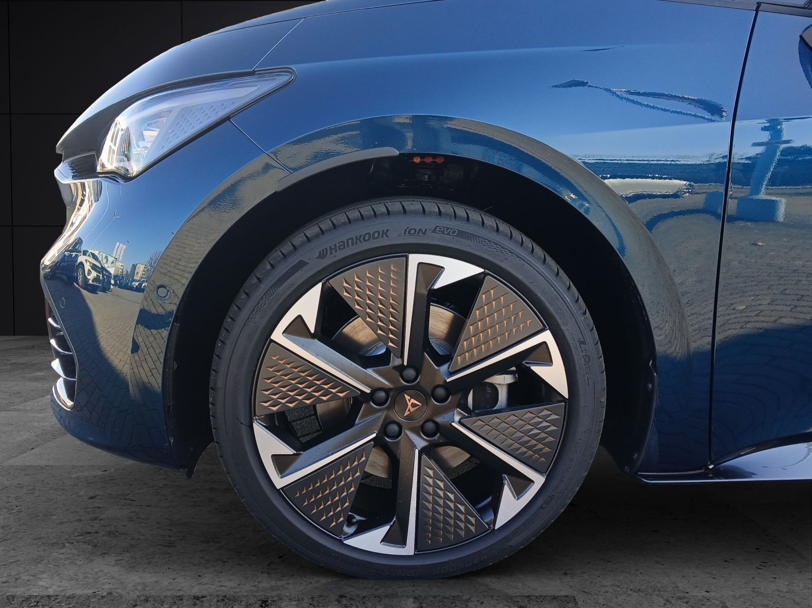 Fahrzeugabbildung CUPRA Born VZ PilotXL WP AR