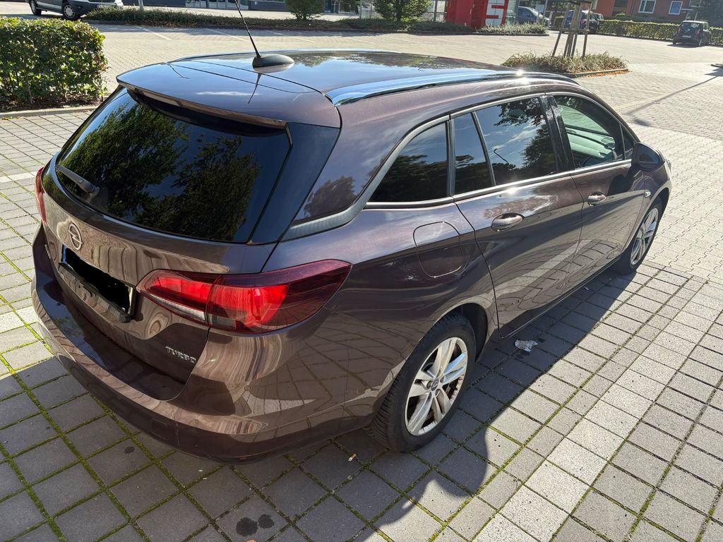 Image of Opel Astra