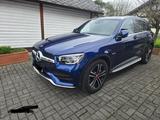 Mercedes-Benz GLC 300 4MATIC. AMG Line. Designo. 360* - Mercedes-Benz GLC 300: Von Privat