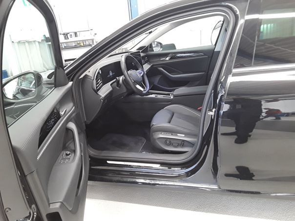 Volkswagen Passat Variant 1.5 eHybrid IQ.Light Matrix h k foto 4