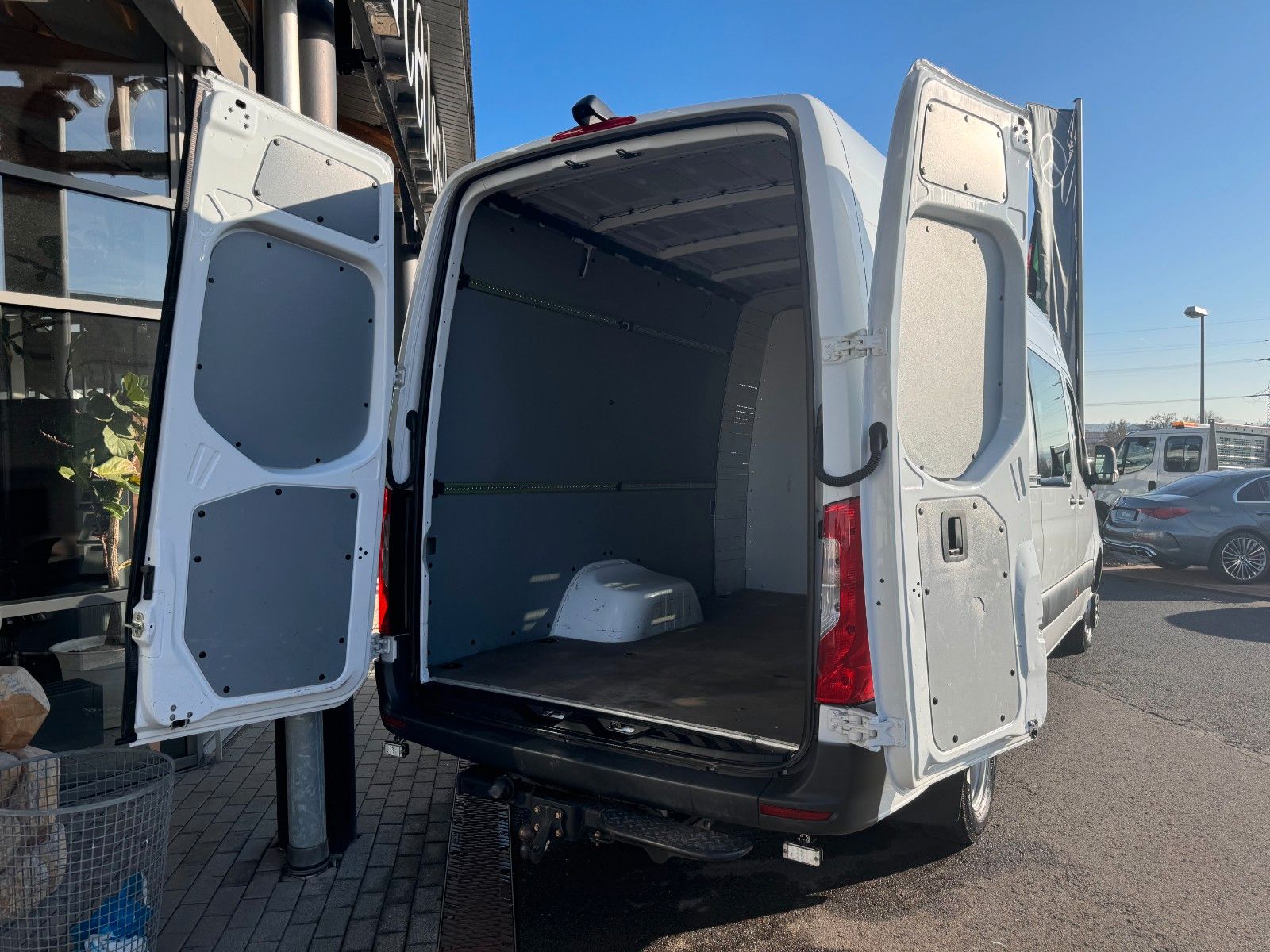 Fahrzeugabbildung Mercedes-Benz Sprinter 519 CDI DoKa/Mixto Stdheiz AHK3,5to
