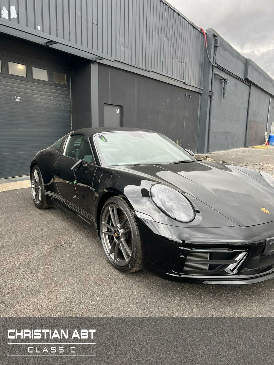 Fahrzeugabbildung Porsche 992 GTS Targa 50th Anniversary