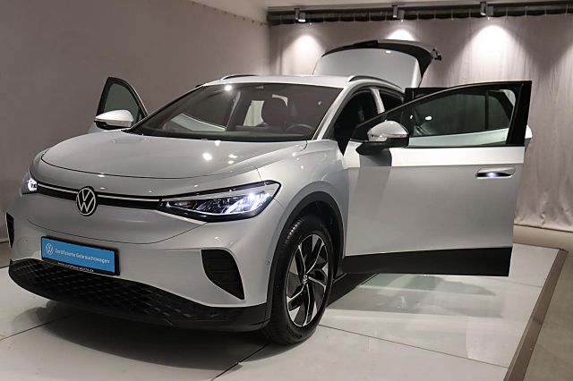 ID.4 Move 210kW 0,99% Garantie Wärmep. Winterr. 