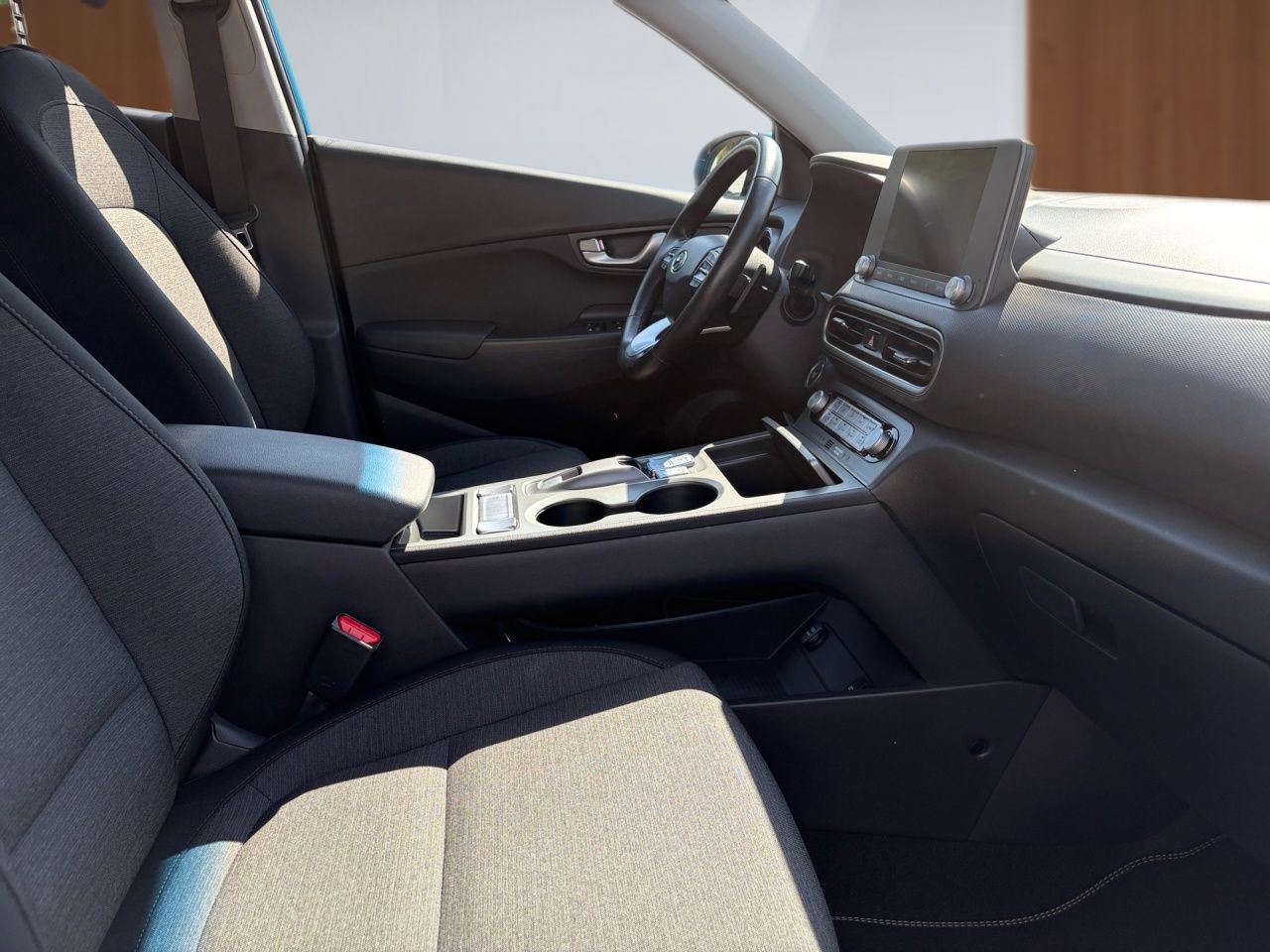 Fahrzeugabbildung Hyundai KONA  *SOH 100%*KLIMAA*LM*SPURH*KEYLESS*