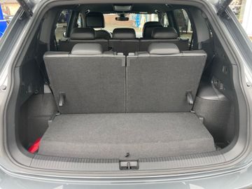 Fahrzeugabbildung Volkswagen Tiguan Allspace 2.0 TSI DSG 4M R-Line AHK/7-S