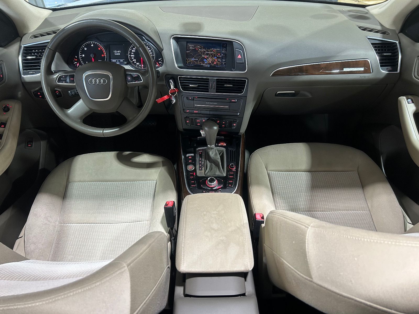 Fahrzeugabbildung Audi Q5 2.0 TDI  quattro/PANO/NAVI/AHK/SHZ/KLIMA/2.HA