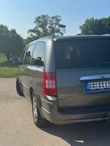 Chrysler Grand Voyager Limited - VOLL/Scheckheft/1. Hand  - Chrysler Grand Voyager mit Diesel-Antrieb: Kleinbus, Automatik