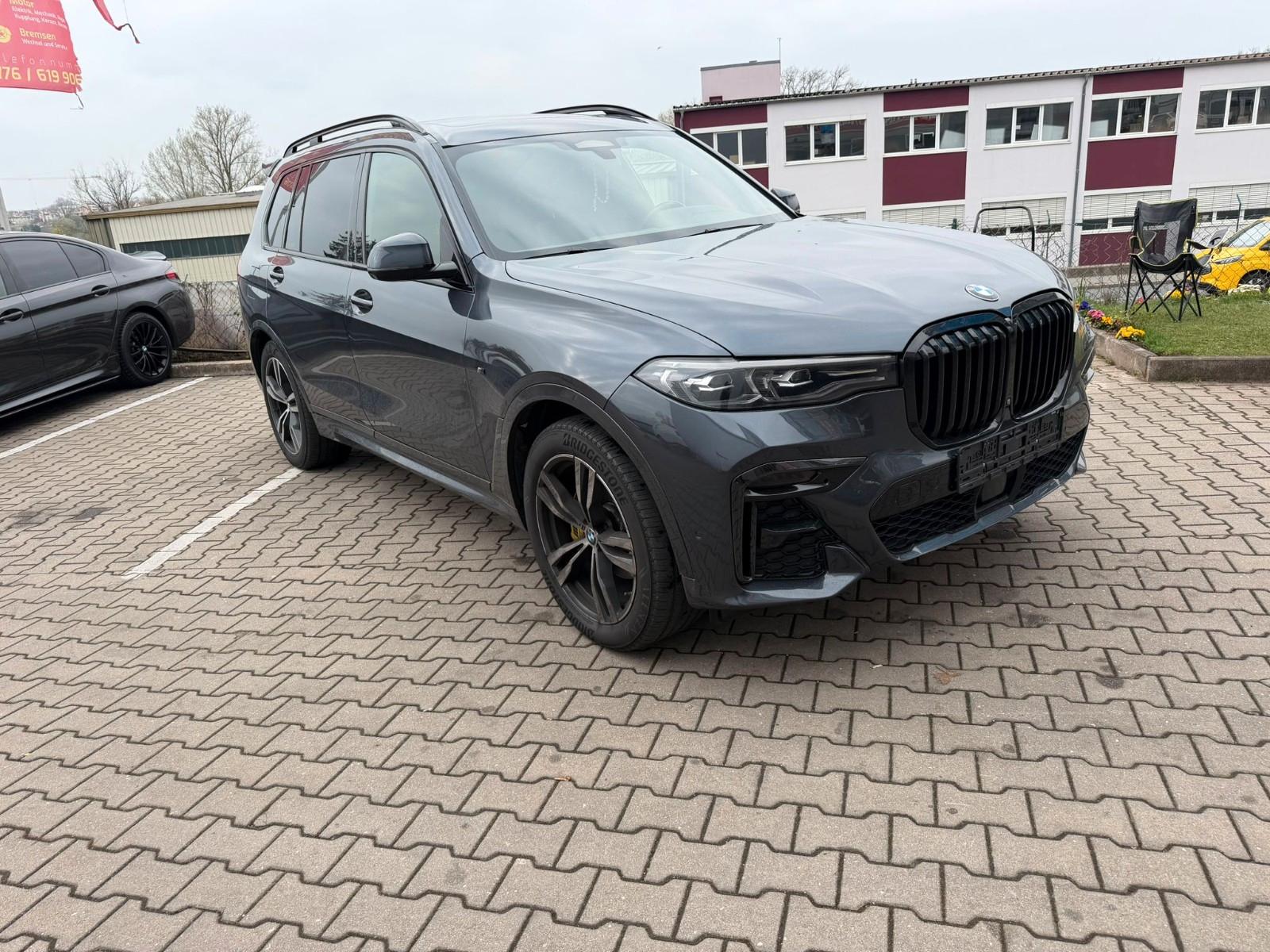 BMW X7 M50 M50i