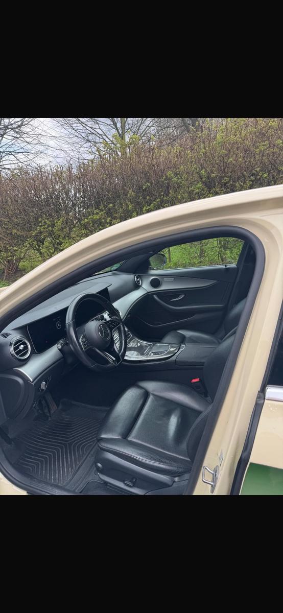 Mercedes-Benz E 220 d Autom. -