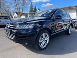 Volkswagen Touareg 4.2 TDI V8 Exclusiv 2 Hand AHK Orig-Km ! - Volkswagen Touareg mit Diesel-Antrieb: V8tdi