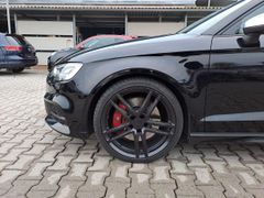 AUDI S3 2.0 TFSI Limo quattro~Stronic~Leder